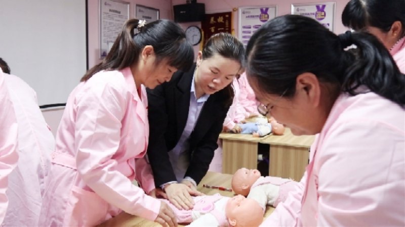 节后家政市场升温：家政公司招人忙钟点工、月ayx爱游戏嫂、住家阿姨需求旺